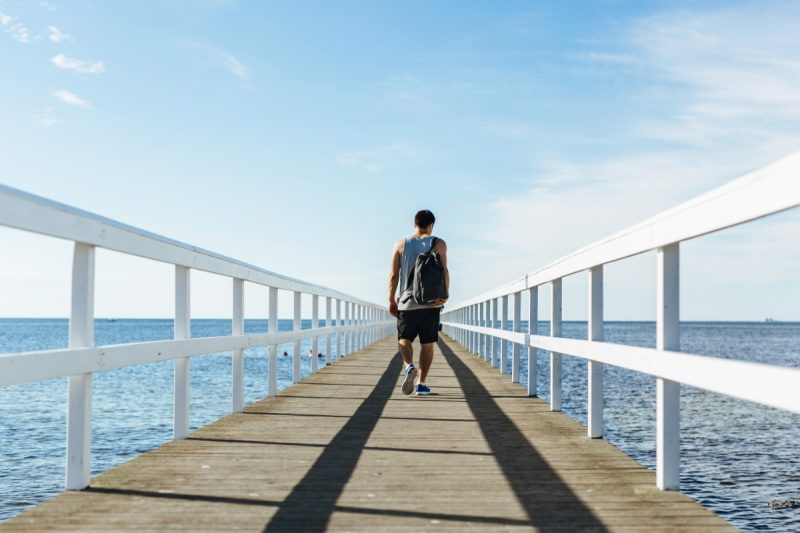 περίπατος μετά το φαγητό των γιορτών